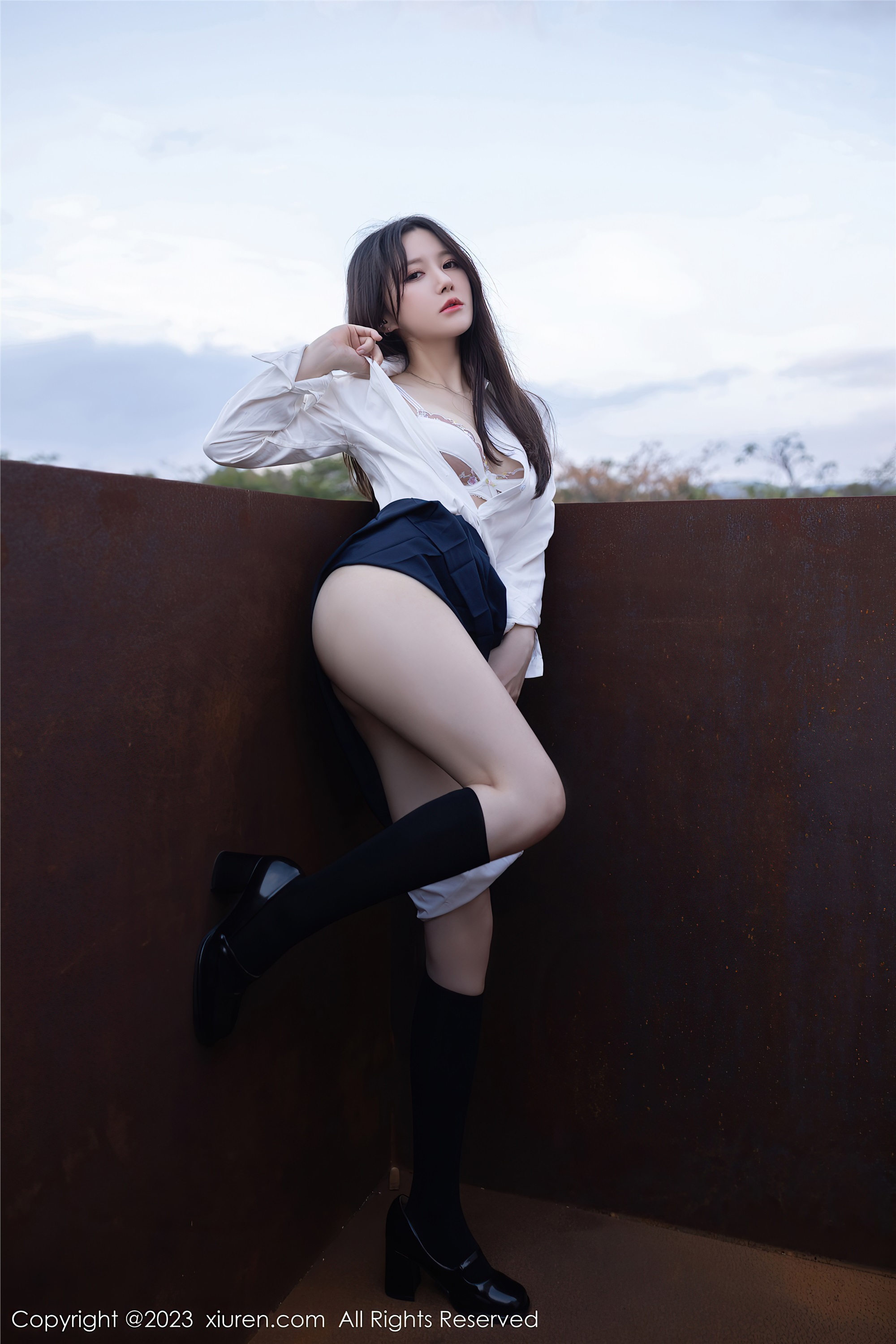 XiuRen秀人网  2023.03.10 NO.6400 鱼子酱Fish 三亚旅拍